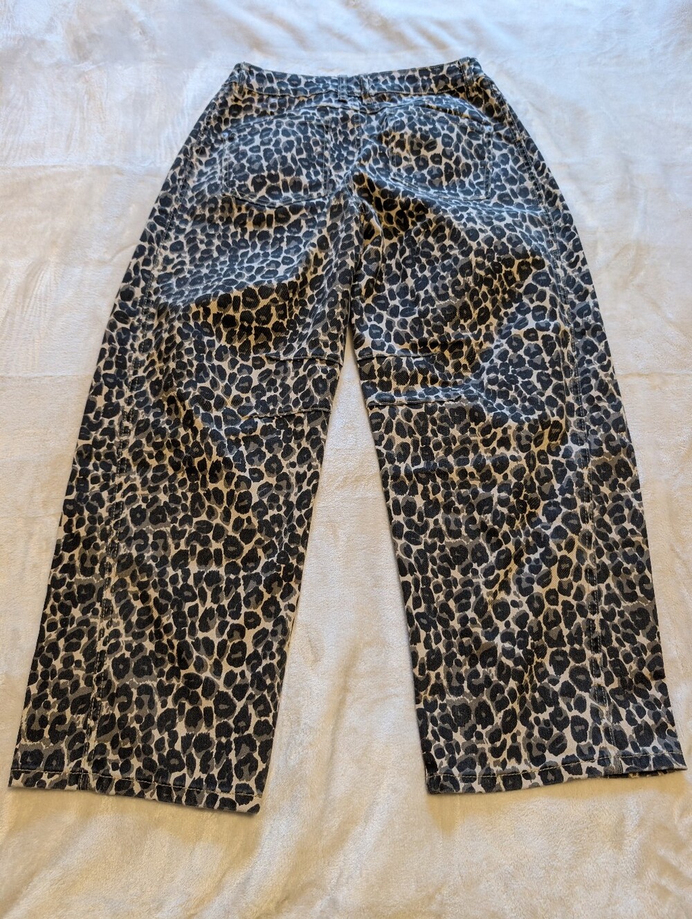 Flamingals Leopard Print Mid-rise Barrel Leg Cropped Pants NWOT Women's Medium - Picture 6 of 8
